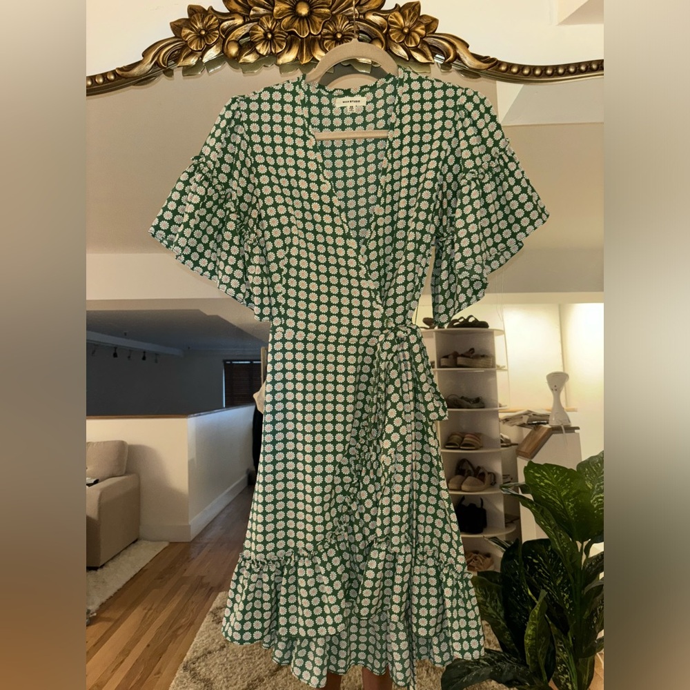 Max studio green floral wrap dress
